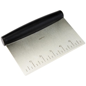 Amazon Basics Multi-Purpose Bench Scraper, Stainless Steel Dough Cutter with Measurement Marks, Dishwasher Safe, Non-slip Contoured Grip, 6", Black, Silver